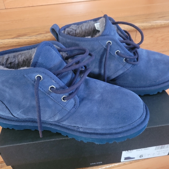 Ugg Men's Neumel boots size 6 - Picture 3 of 6
